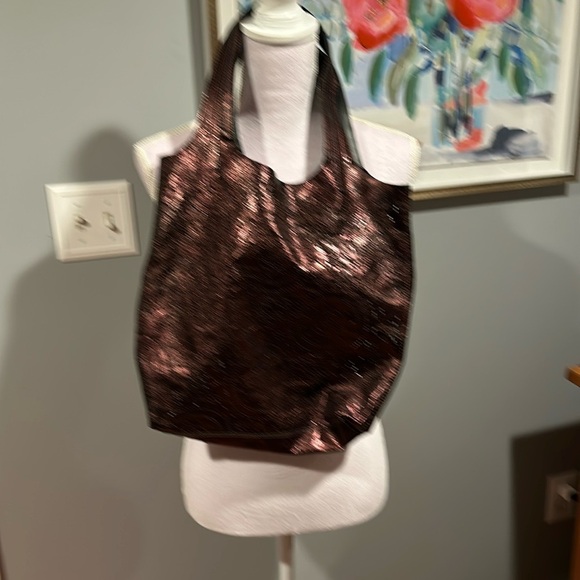 Handbags - NWOT Super cute plum color tote/bag